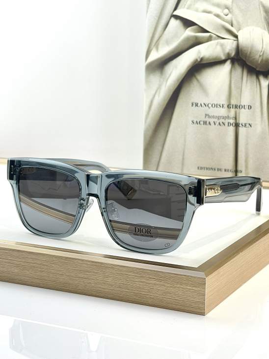 Picture of Dior Sunglasses _SKUfw76512990fw